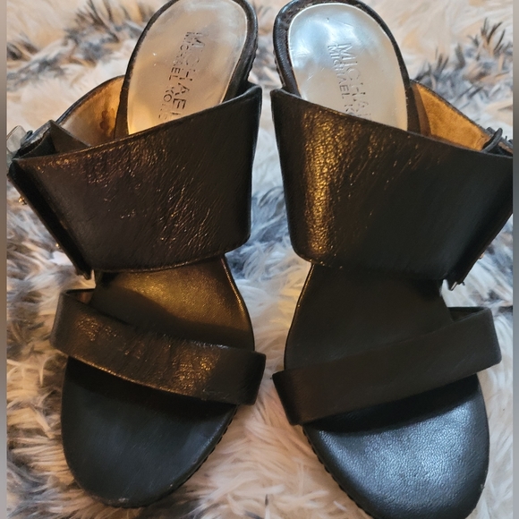 Michael Kors, size 7 - Picture 3 of 6